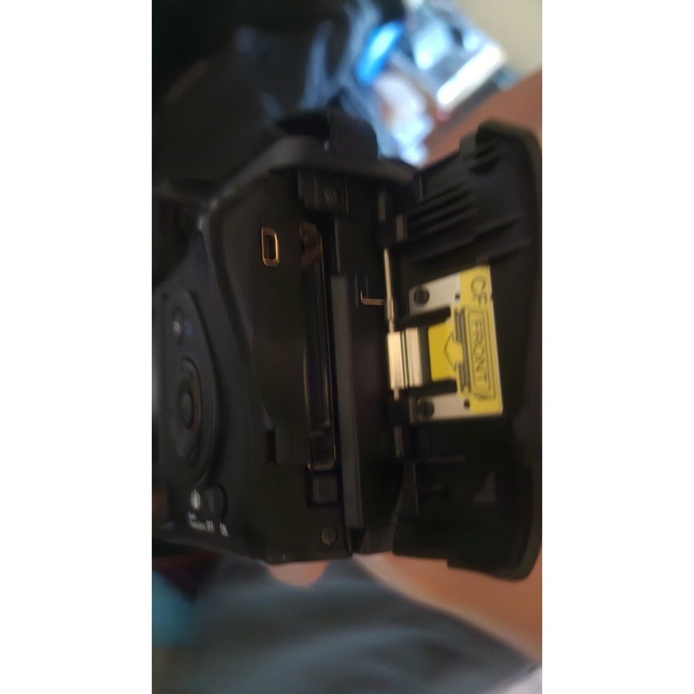 Sony Alpha DSLR-A200 10.2MP Digital SLR Camera W 18-70mm & 4.5-5.6/75-300 Lens - Picture 11 of 16